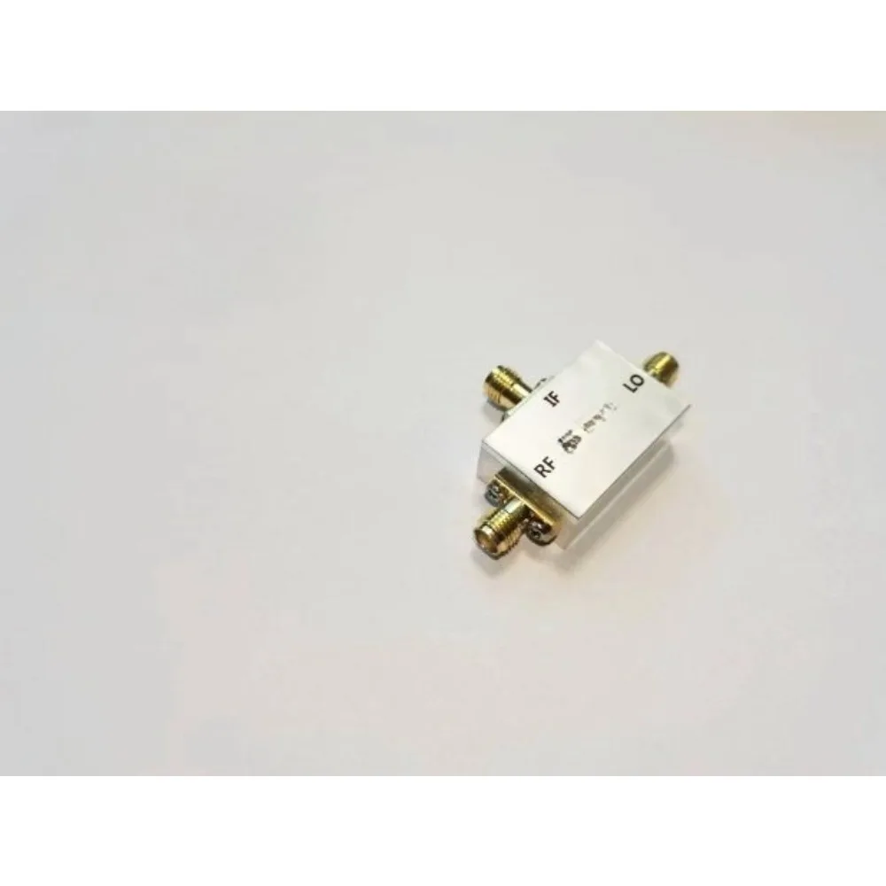 1.7-8GHz Broadband RF Mixer Up Conversion Down Converter Broadband Microwave Mixing Spectrum Shift