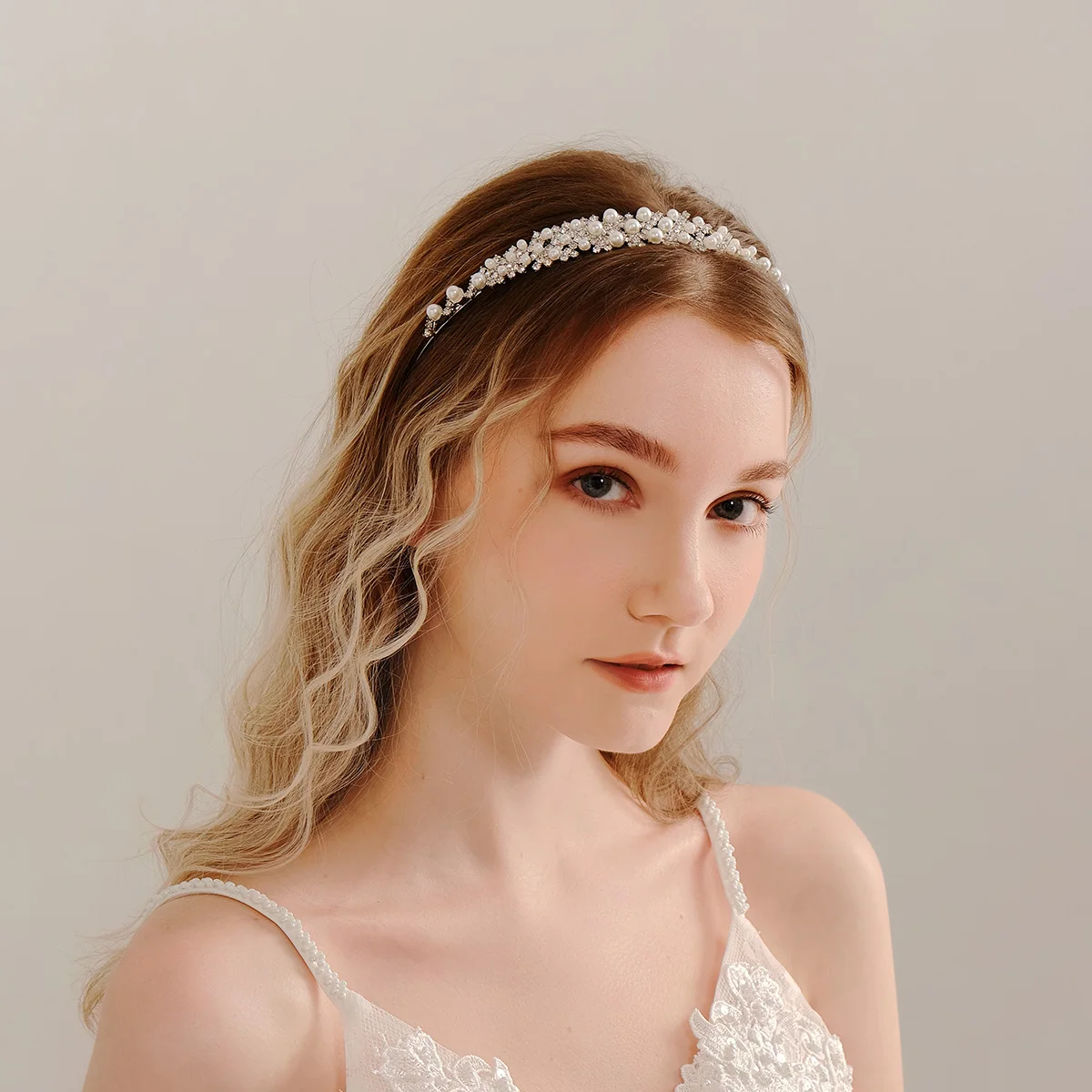 

Silver Pearl Rhinestone Crown Fashion Daily Headband Party Birthday Classic Hair Accessory Bridesmaid Gift