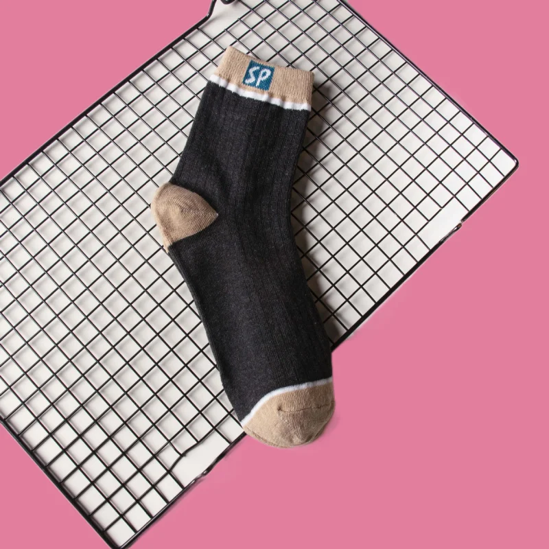 Chaussettes mi-tube respirantes pour hommes, chaussettes de sport décontractées, chaussettes d'affaires confortables, chaussettes de basket-ball à lettres, 5/10 paires