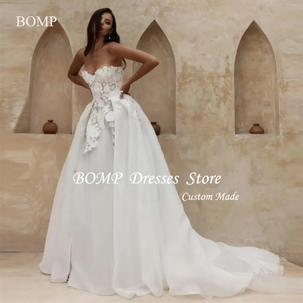 BOMP Abito da sposa moderno a trapezio senza spalline, applique in pizzo, abito da sposa da spiaggia senza schienale drappeggiato in un unico pezzo personalizzato senza maniche