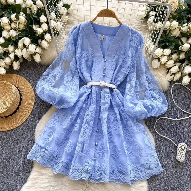 

Luxury Vintage Women's Clothing French New High-end Dress Lantern Sleeves Embroidery Fitted Waist Skirt Court Style Charm Robe