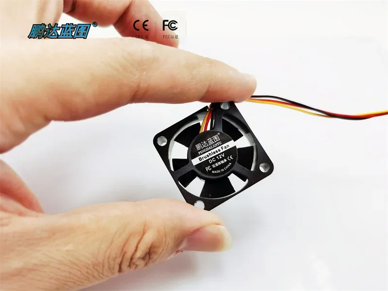 Pengda Blueprint 3010 High RPM 12V 0.122A Dual Ball Bearing 3CM Three Wire Speed Measurement Function Mini Fan30*30*10MM