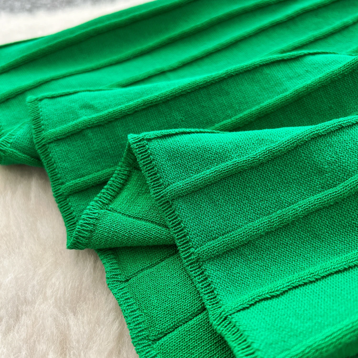 Thumbnail 4 - #11 Latest Midi Dresses Offers