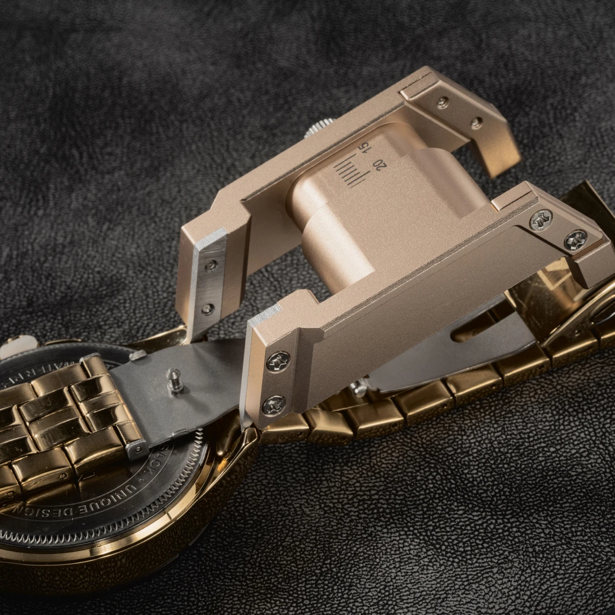 Pinza Professionale per Rimozi - Watch Crown Pusher recensione e prezzo