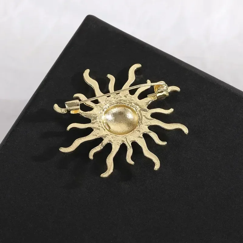 Special Brooch Fashion Pin Sunflower Clip Cult Breastpin Darkness Corsage Personality Promising Buckle Gift Accessory