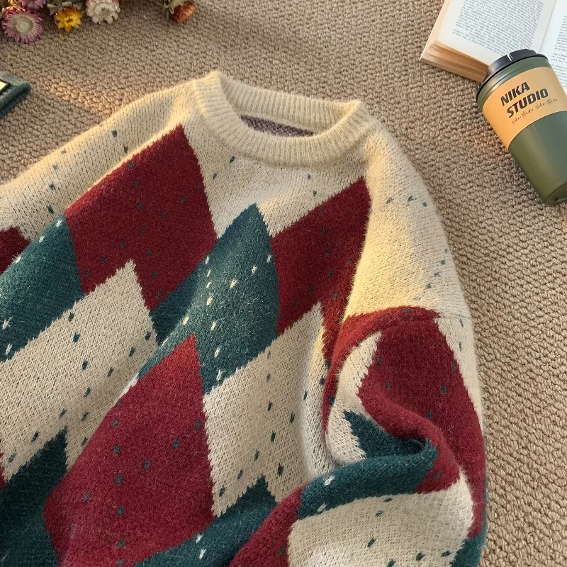 2025 New Men's Argyle Pattern Sweater Retro Color Block Knitwear Loose Fit Unisex Knit Top Fashion Christmas Sweater