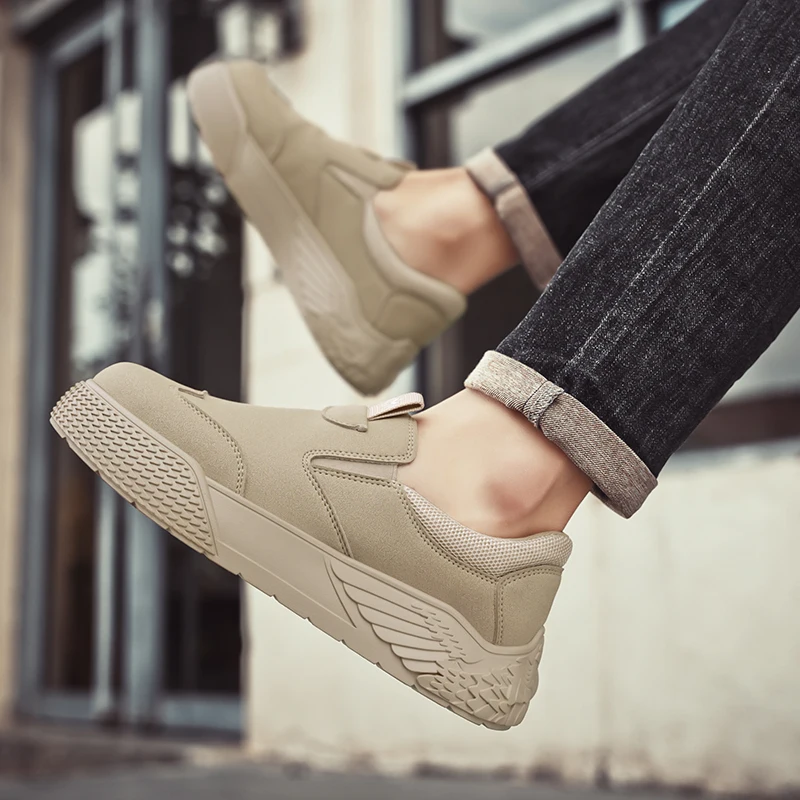 

Men's Casual Shoes: Flat Trendy Solid Color Lightweight Comfortable Wear-resistant and Anti-slip New Walking Shoes