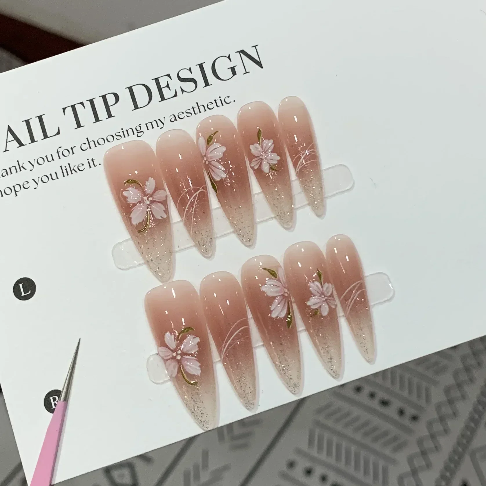 10 stuks handgemaakte amandelpers op nagels blozen lente Franse strass volledige dekking nep nagel bloem manicure draagbare nageltips kunst