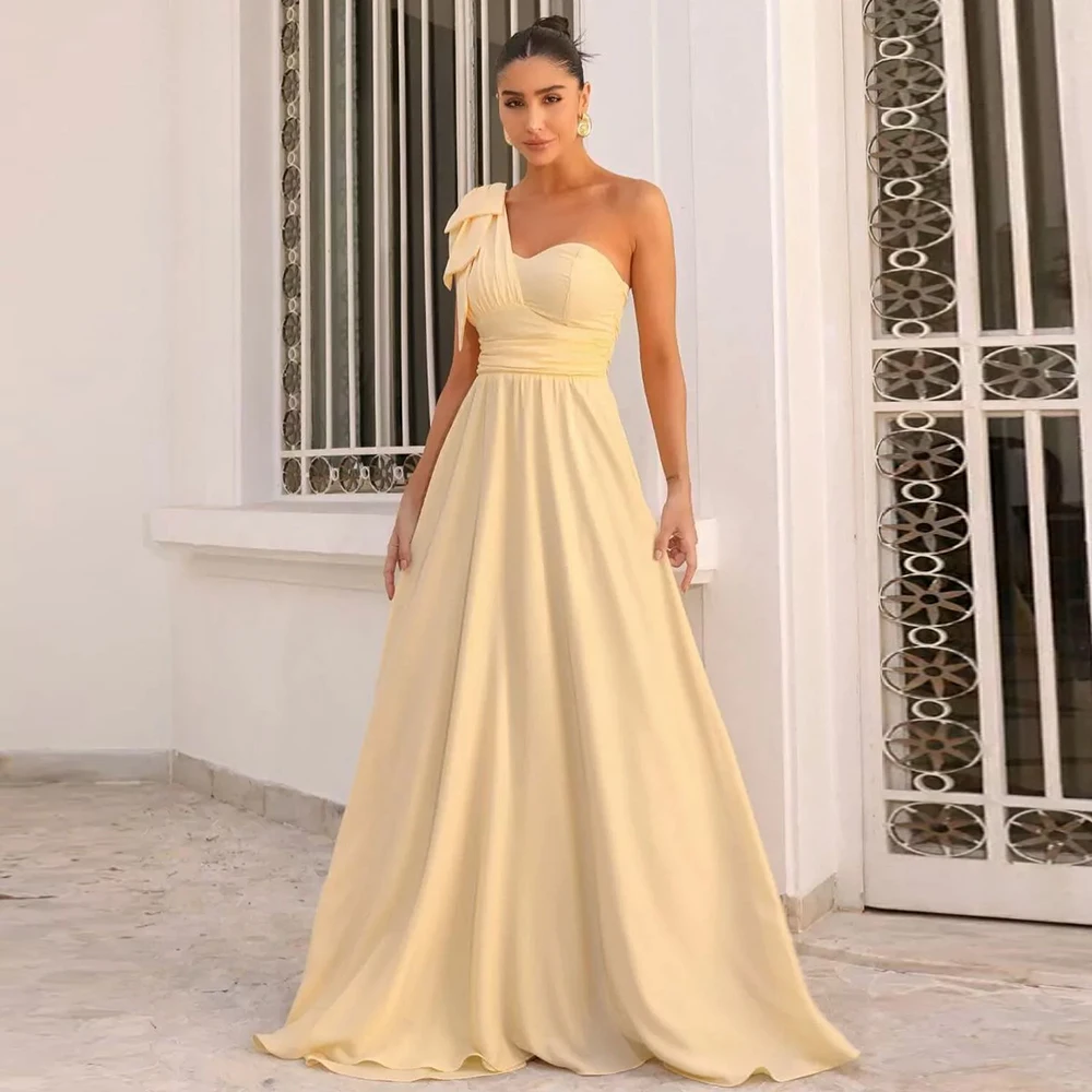 

Dubai Dresses for Special Events Crepe Fabric A-line Valentine's Day Dress Champagne One-shoulder Bow Pleat Ruched Prom Dress