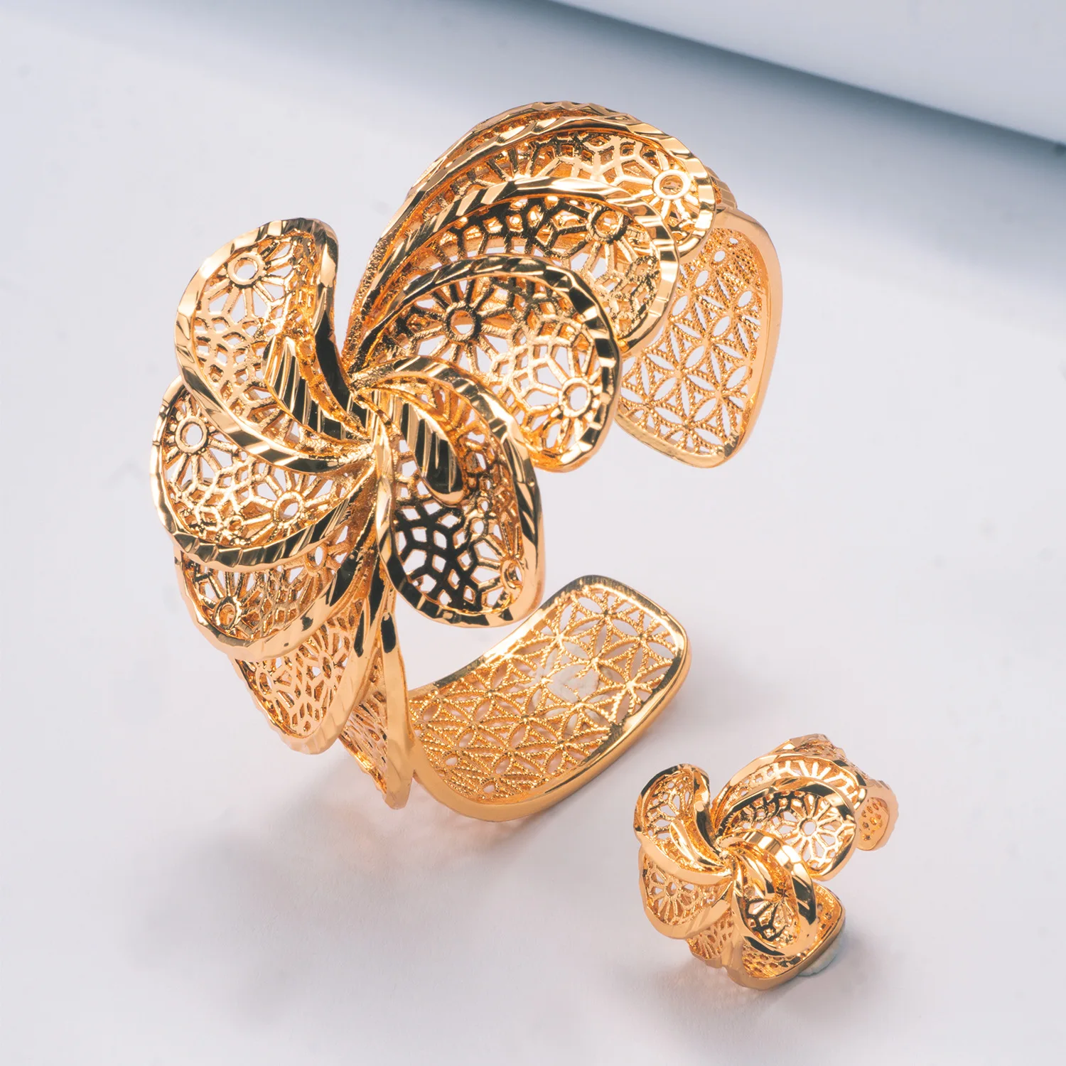 9999 gold flower bracelet - wholesale for Dubai brides, Indian and Nigerian weddings, bracelet and ring sets