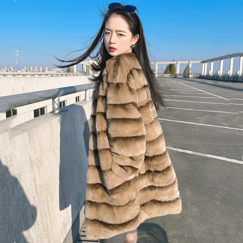 2025 nuevo abrigo de piel de conejo lontra para mujer, piel de conejo Rex Natural auténtica, ropa de mujer a rayas, chaqueta cálida de tendencia para invierno para niña