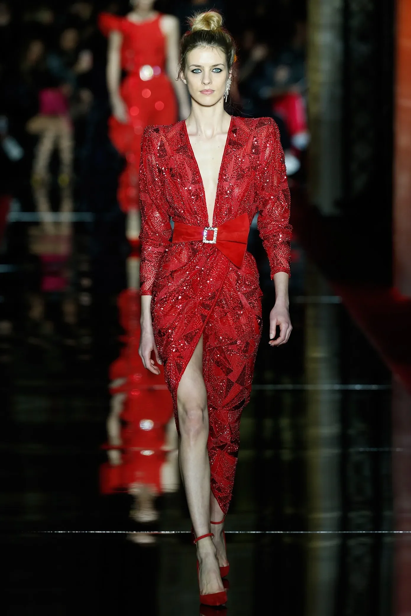 

589 V-образный вырез с длинными рукавами и разрезом из бисера длиной до щиколотки فساتين السهرة вечерние платья Vestidos de fiesta