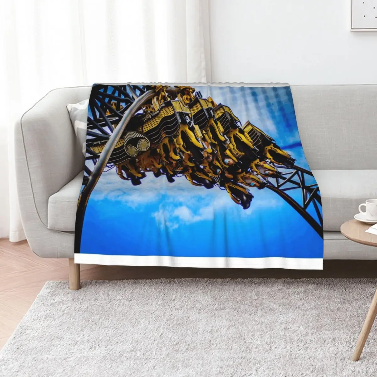 Inverted Smiler Throw Blanket Hair heavy to sleep Thins for winter Giant Sofa Kid'S Blankets