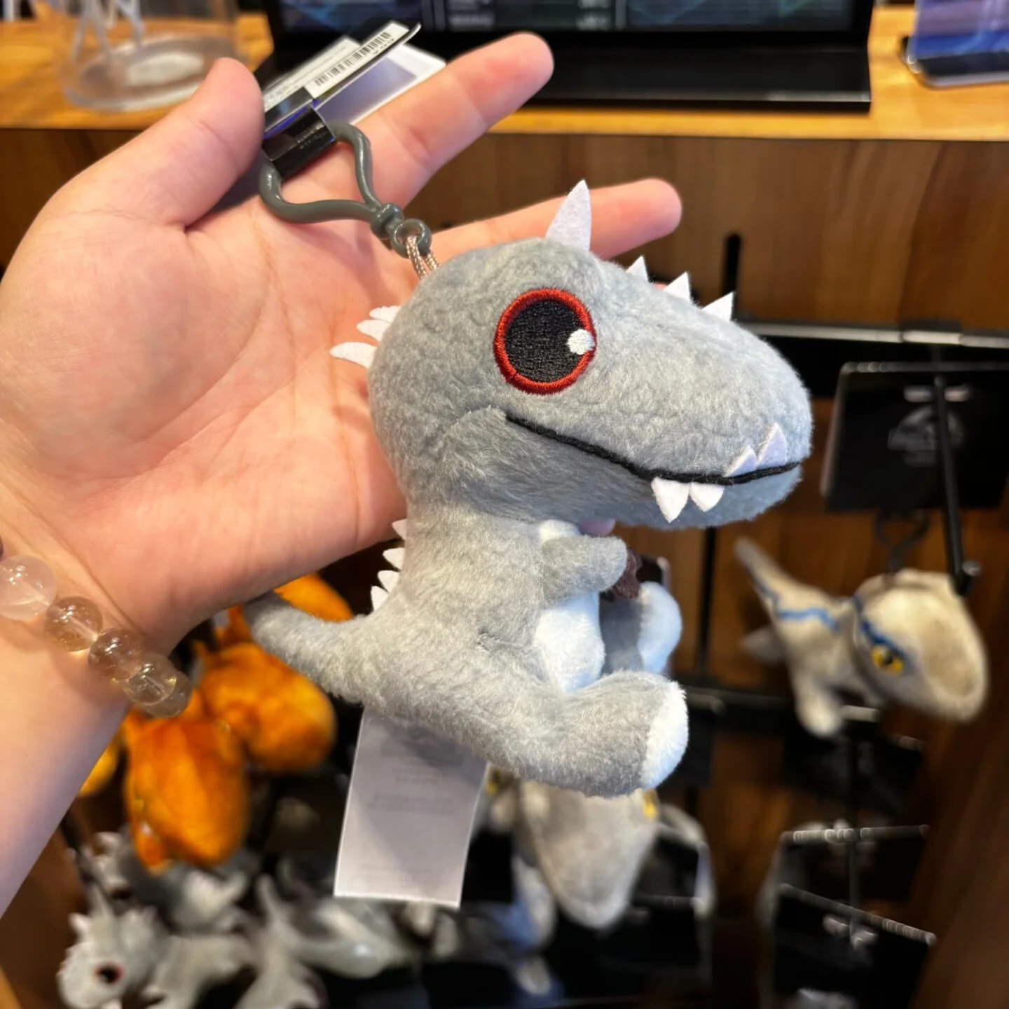 유니버설 스튜디오 쥬라기 공룡 봉제 인형 티라노사우루스 렉스 벨로시랩터 - 열쇠고리 및 백팩 펜던트 선물