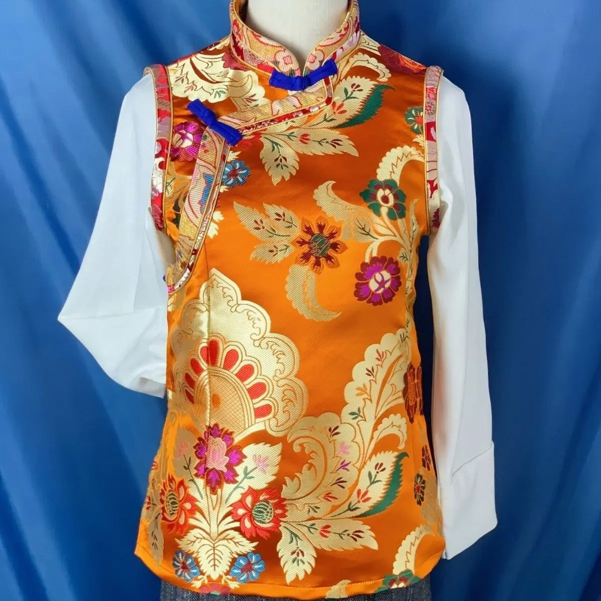 

Tibetan men's and women's same shirt vest fake two pieces sports thin