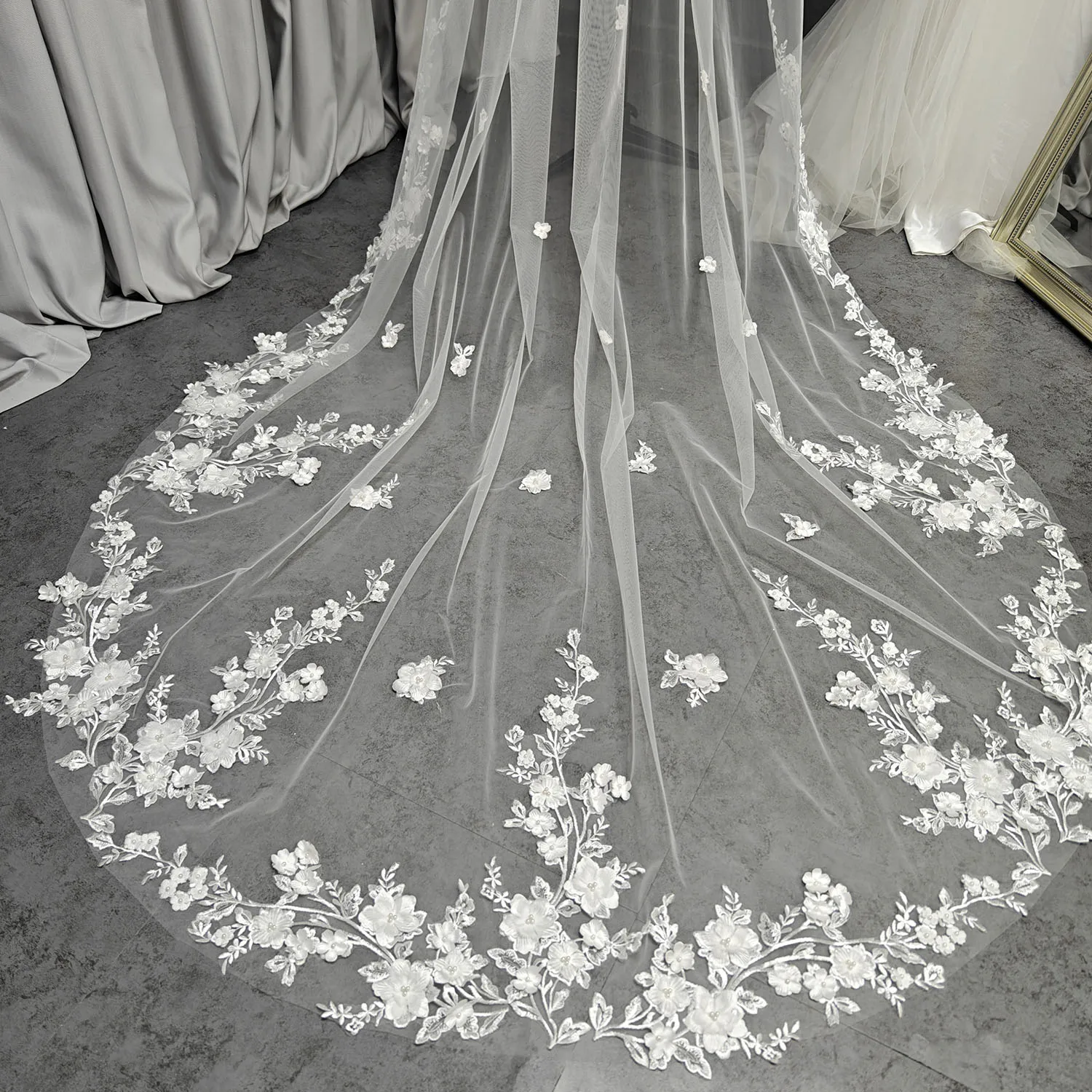 

Свадебная фата с объемными цветами по индивидуальному заказу и жемчугом, одноуровневая длинная фата длиной 118 дюймов с расческой, фата цвета слоновой кости для невесты