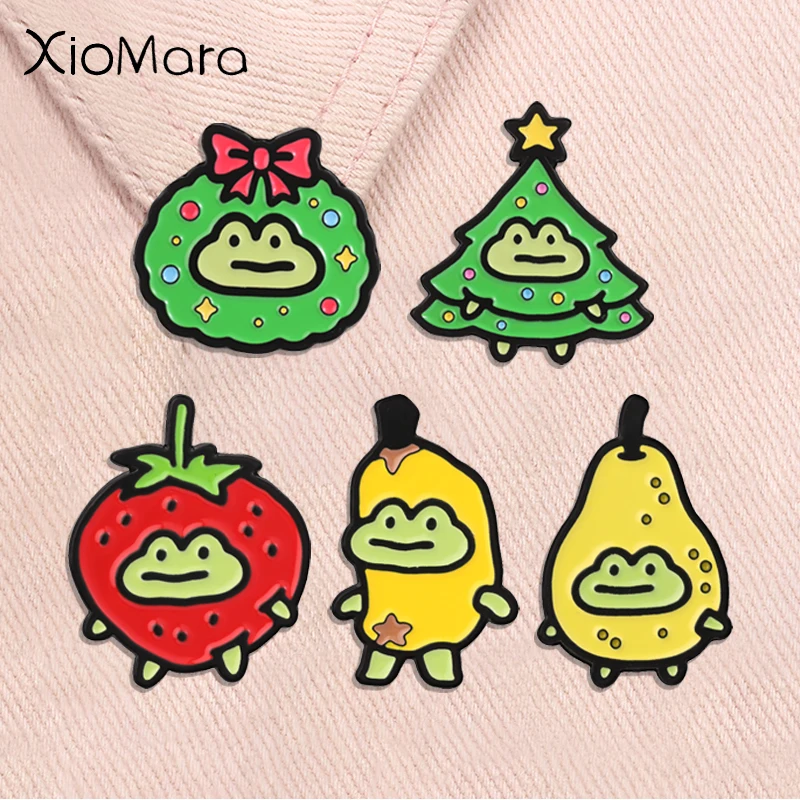 Cute Fruit Frog Enamel Pins Strawberry Banana Pear Frog Xmas Wreath Frog Kawaii Animal Brooches Lapel Badge Fashion Jewelry Gift