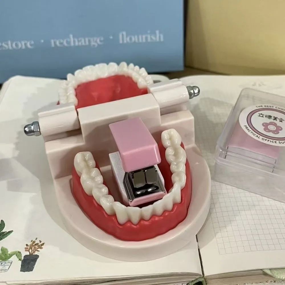 Creative Denture Model Stapler Funny Portable Halloween Prank Props Novelty Mini Halloween Desktop Decoration
