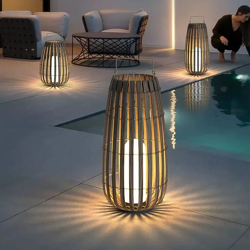 

Wholesale Iron Outdoor LED Floor Lamp Decorative Rattan Lantern Light Woven Lanterns Solar Energy Garden Light