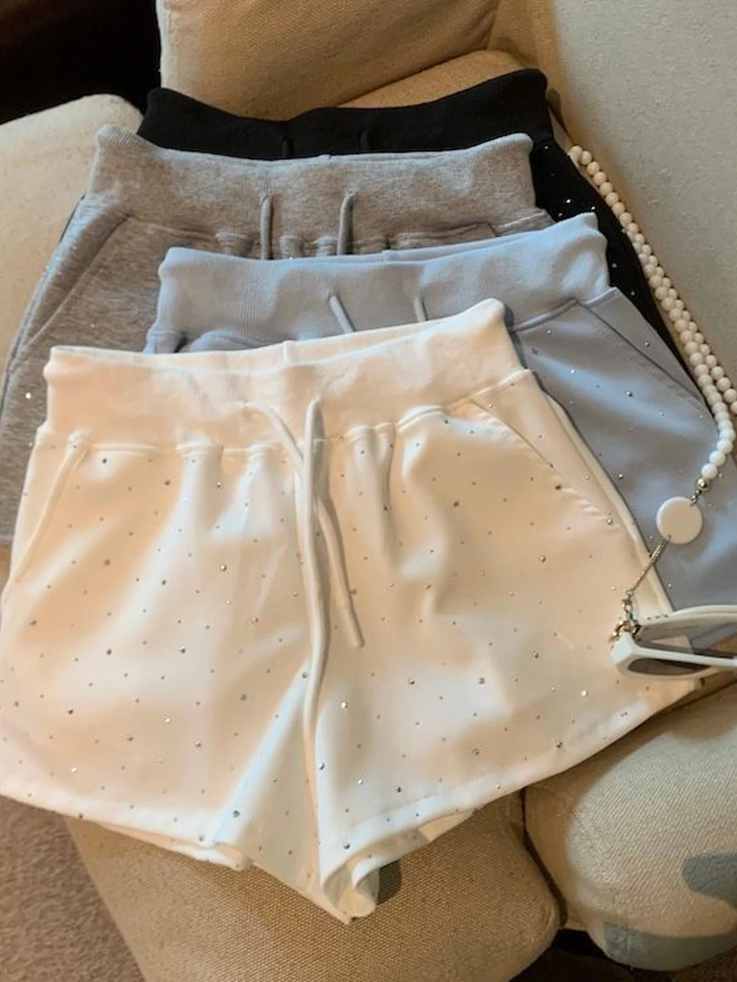 Korean Style High Waist Diamond Embellished Casual Shorts Women's Fashion Design Slimming Versatile Wide Leg Hot Pants
