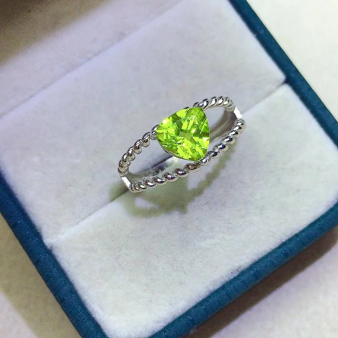 

0.8ct 7mm Trillion Shape Peridot Ring 100% Natural Peridot Silver Ring for Daily Wear Woman Brithday Gift