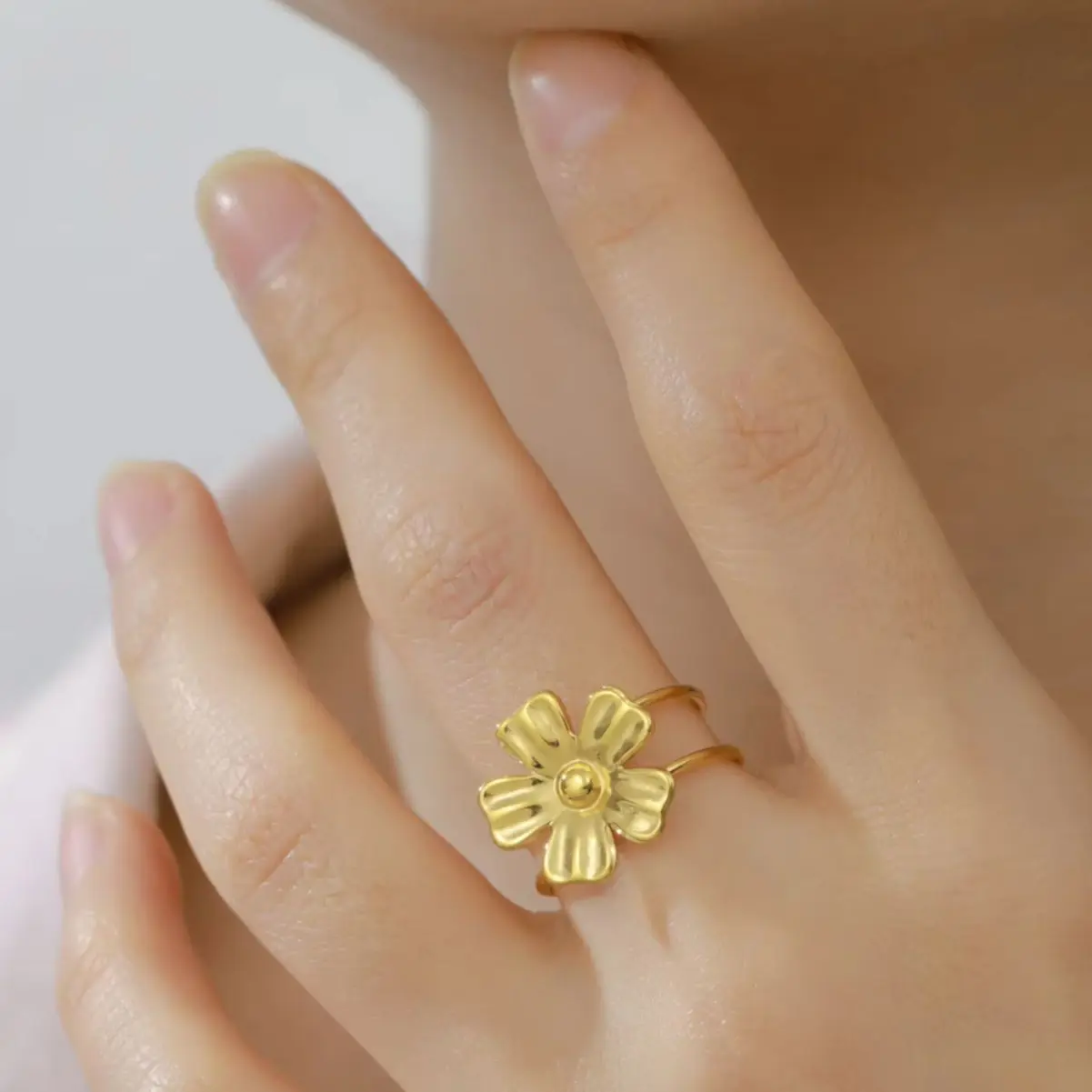 Verstellbare Vergoldete Blumenringe für Frauen Edelstahl Fingerringe 2026 Trendiger Schmuck Jubiläums-Party-Geschenke Neu
