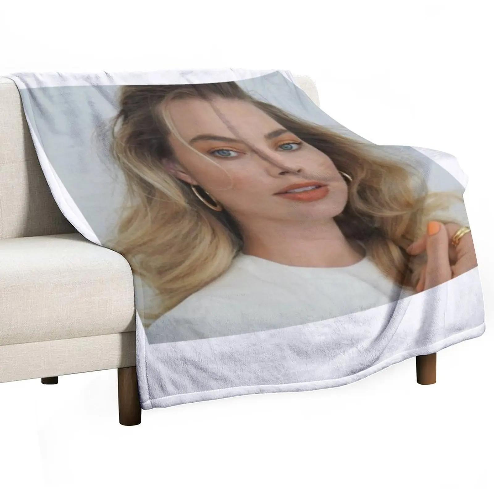 margot robbie Throw Blanket Large Hairys Nap christmas decoration for sofa wednesday Blankets