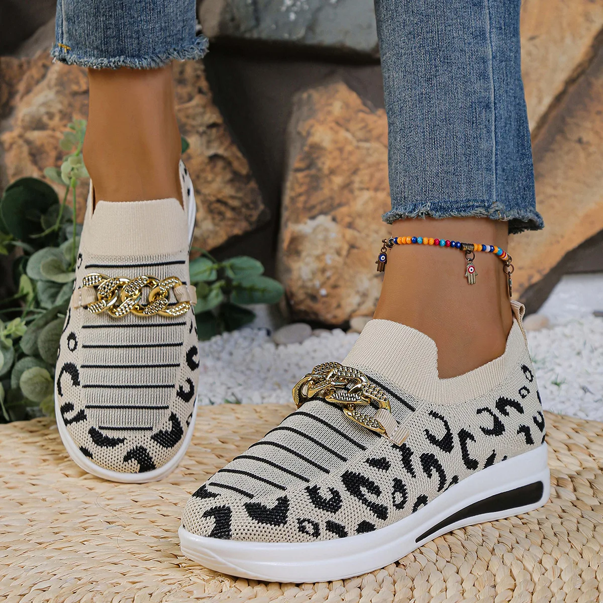 

Plus Size Shoes for Women Spring Autumn Mesh Breathable Comfortable Slip on Platform Flats Sneakers Causal Women Shoes 36-43