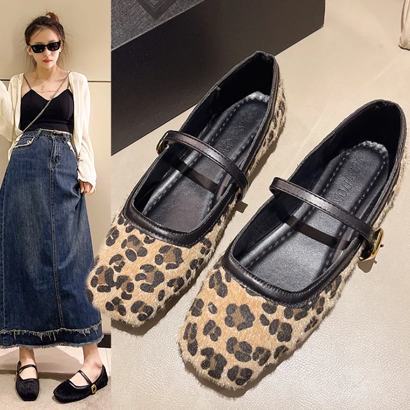 Women's Square Head Flats With Velvet Matte Finish Single Casual Shoes Women Comfort Loafers Shoes Leather Mary Jane Shoes