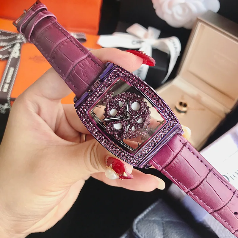 ساعة جديدة بهيكل عظمي على شكل تونيو مع قرص دوار شفاف، طراز أنيق للنساء، مثالية كهدية.