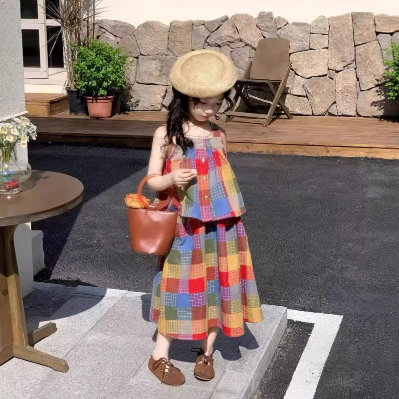 

Girls' Summer Outfit Set2026New stylish children's plaid suspender belt7Two-piece baby outfit with a skirt