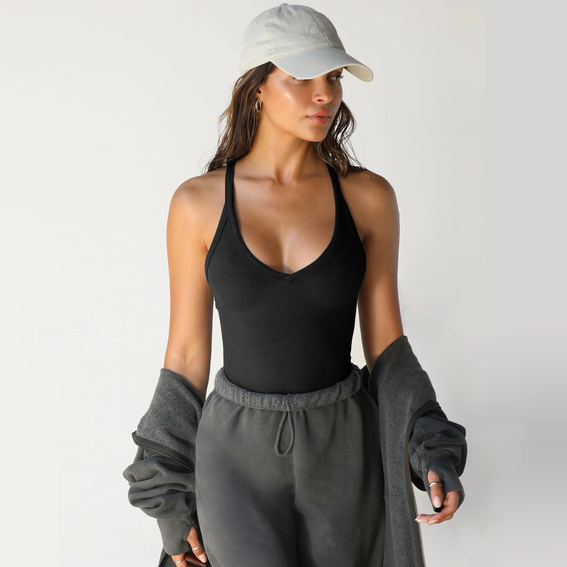 Spring and summer new knitted vest Europe and the United States women's sexy slim top fashion brand with a base shirt