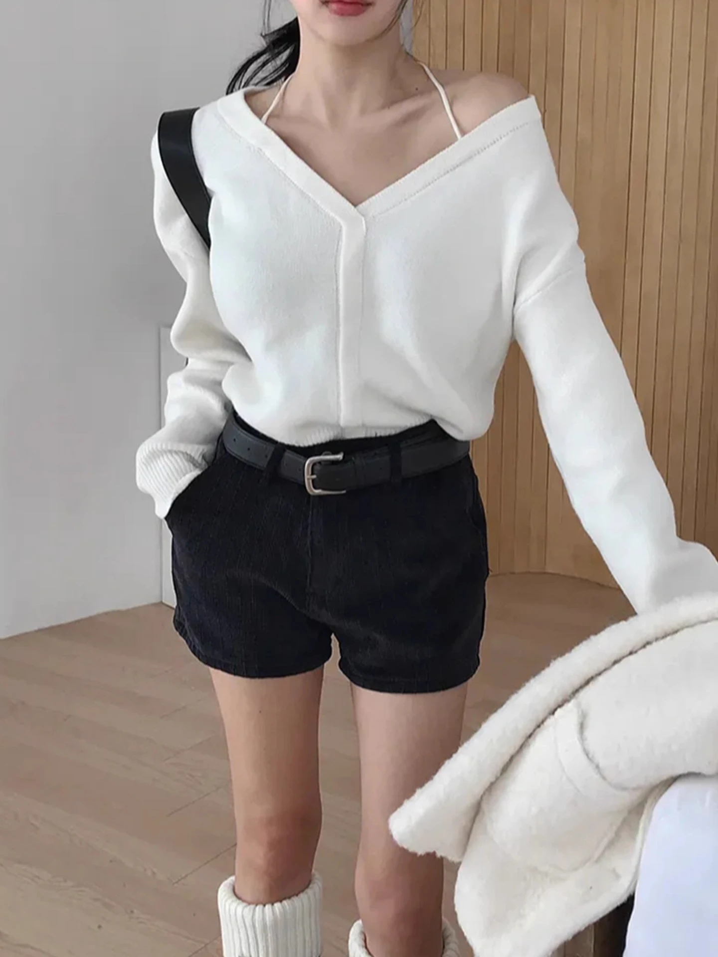 سترة نسائية محبوكة طويلة من Oulder Bared سترة نسائية ذات ياقة كلمة واحدة معلقة Ne بطريقتين ملابس شتوية جديدة بلون نقي... #3