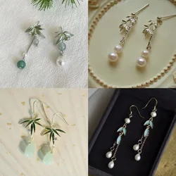 New Chinese Fashion Bamboo Leaf Shaped Stud Earrings for Women Ethnic Design Pearl Pendant Tassel Luxury Jewelry Creative Gifts