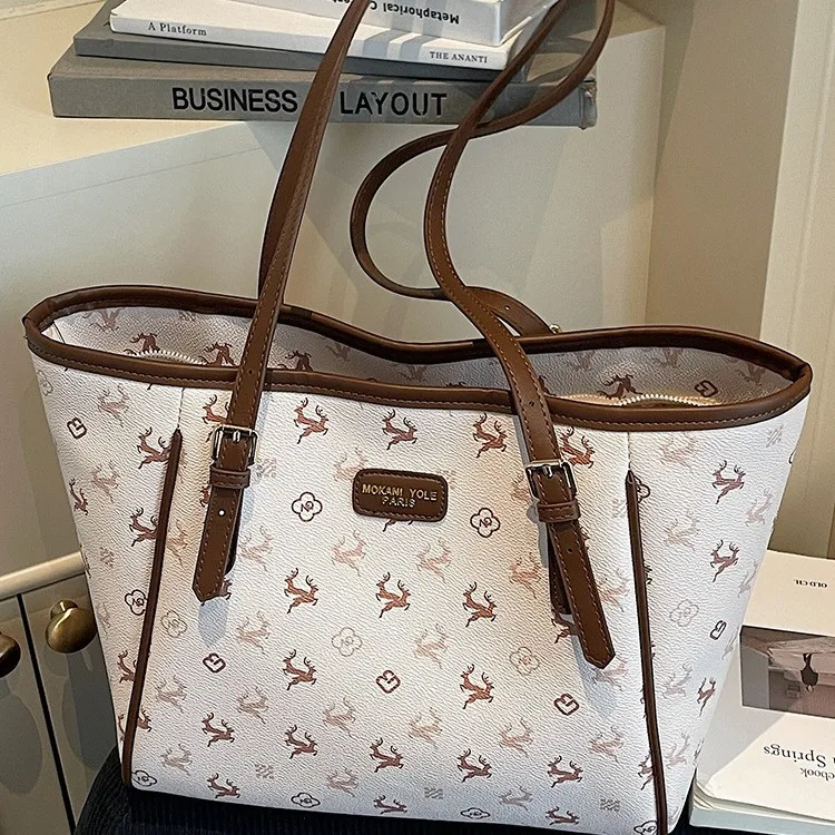 

2025 Korean-Style Plush Tote - Roomy Shoulder Bag with Trendy Design for Fall/Winter