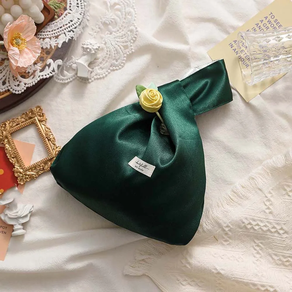 Portable Elegant Rose Wrist Bag Satin Pearl Pendant Butterfly Orchid Knot Handbag Pin Storage Purse Gift Candies Bag Wedding