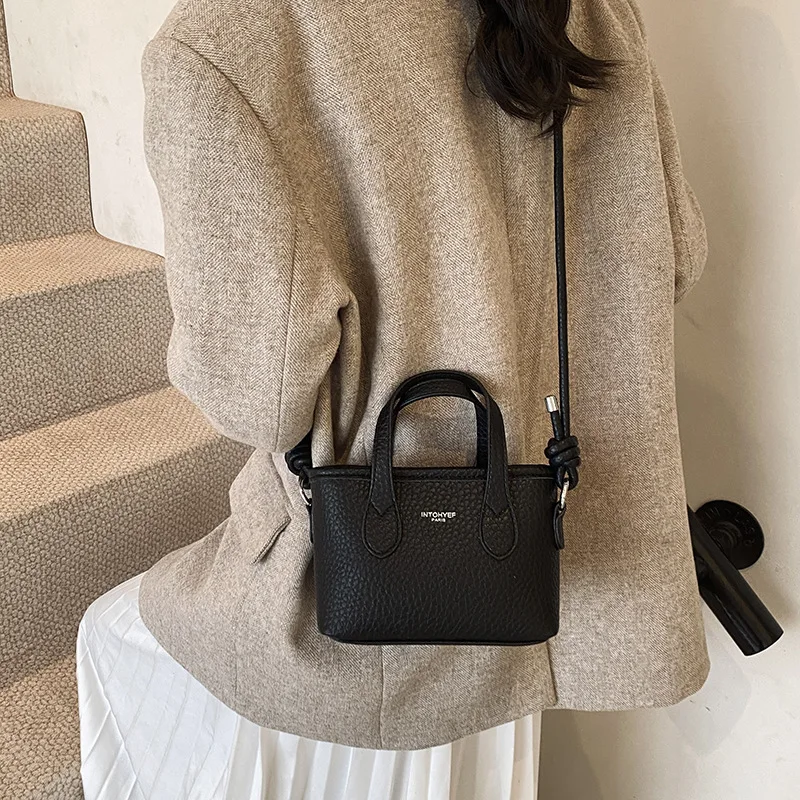 This Year's Popular Small Bag Women2024New Autumn and Winter Simplicity Versatile Shoulder Messenger Bag Textured Portable B