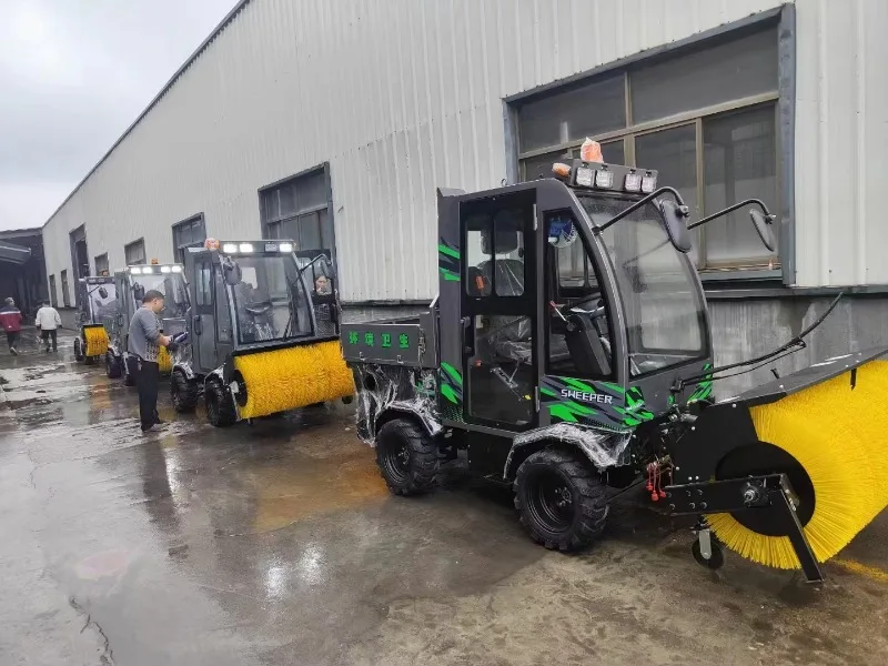 Customized Hot Selling 15hp Snowplow Multi-functional Industrial Road Cleaning Sweeper For Snow Removal