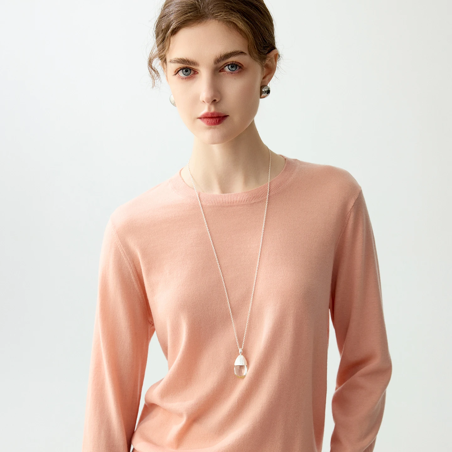 

Женский свитер из 100% тонкой шерсти, повседневный, однотонный, вязаный, с длинными рукавами, круглым вырезом, свободного кроя, базовый, универсальный.