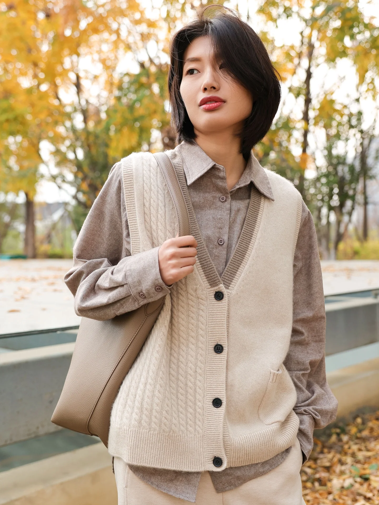 

High-End Camere Knitted Vest V-Ne Layering Top Warmth Briti Sle Women's Faion Straight Cut Woolen Vest KE62C29