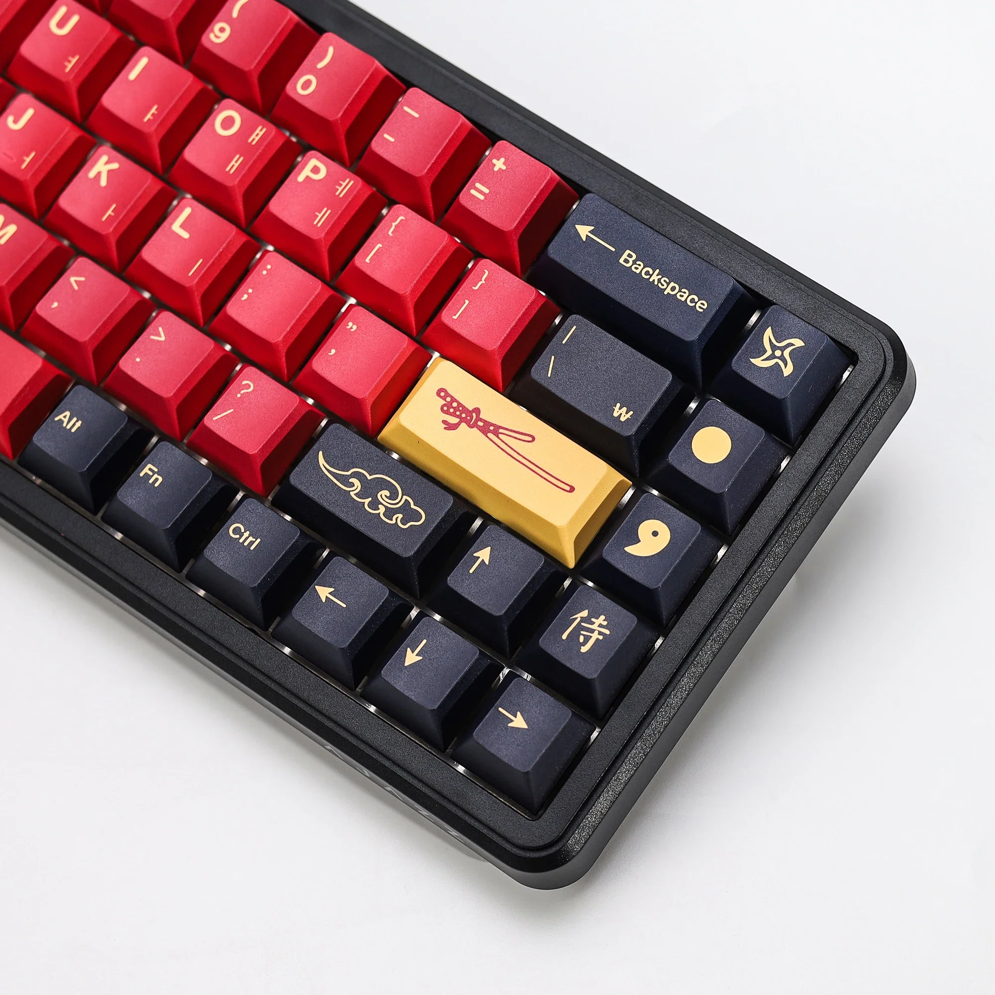 KBDiy Koreanische Tastenkappen Retro GMK Red Samurai Cherry Profile PBT Ailce Tastenkappen-Set für 60% Gaming Mechanische Tastatur – Detail 19