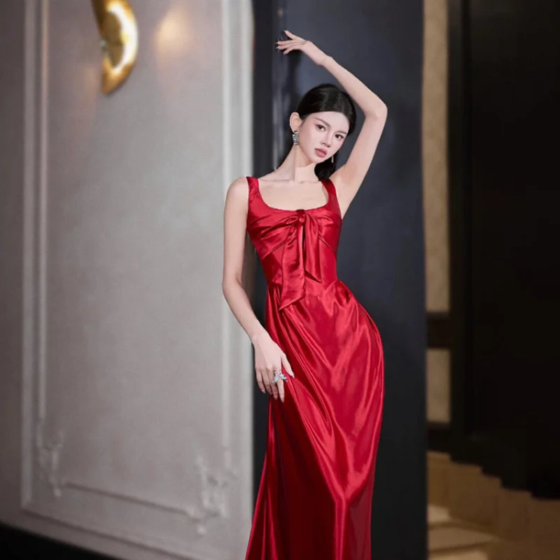 فستان أنيق من الساتان المحمص على الطراز الفرنسي فستان صباحي بورجوندي للنساء فستان خطوبة العروس وحزام فستان سهرة لحفلات الزفاف