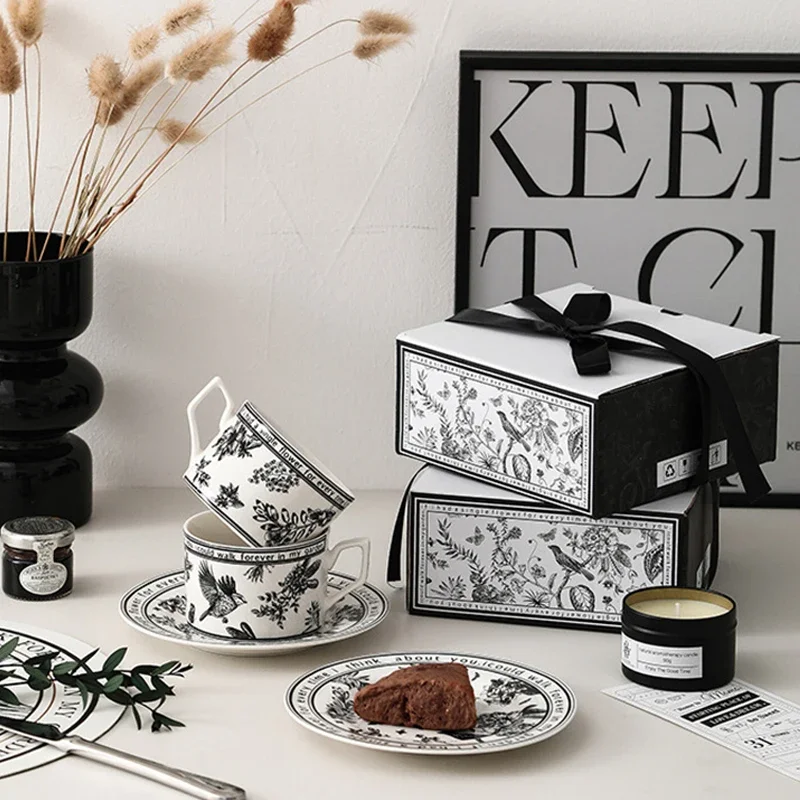 Coffee Cup Saucer Set French Retro Black White Elegant Cup and Saucer Chic Bird Flower Exquisite Mug Dessert Plate Gift Box