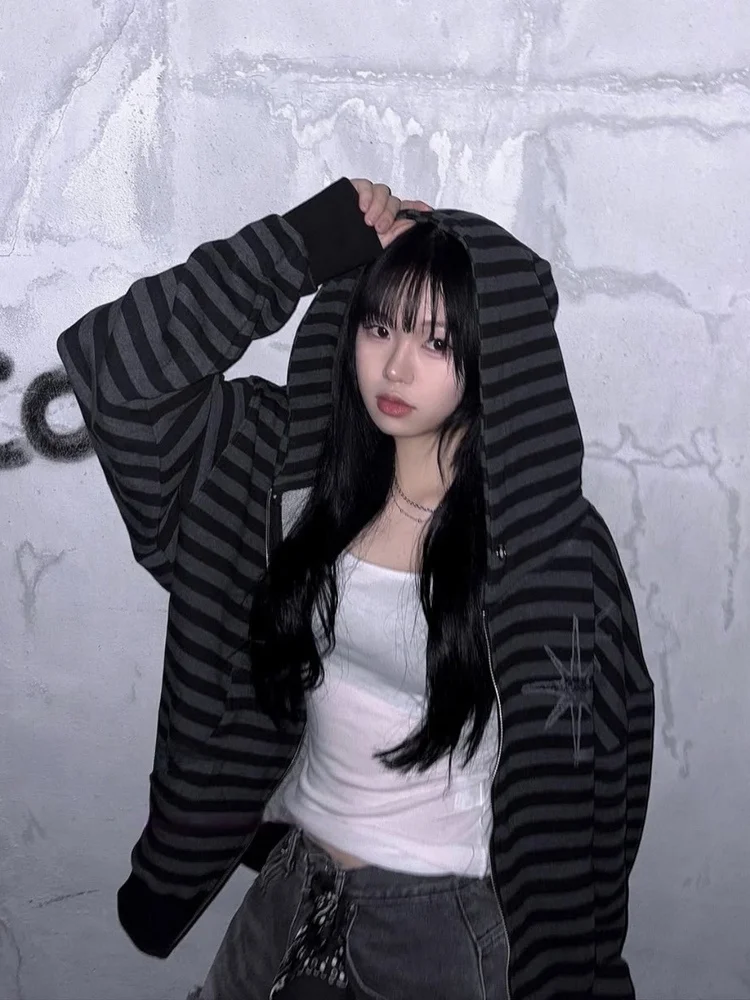 

Уникальная корейская толстовка SEI на осень-зиму с капюшоном на молнии, в полоску, повседневная, свободного кроя, в стиле ретро, женская верхняя одежда для города