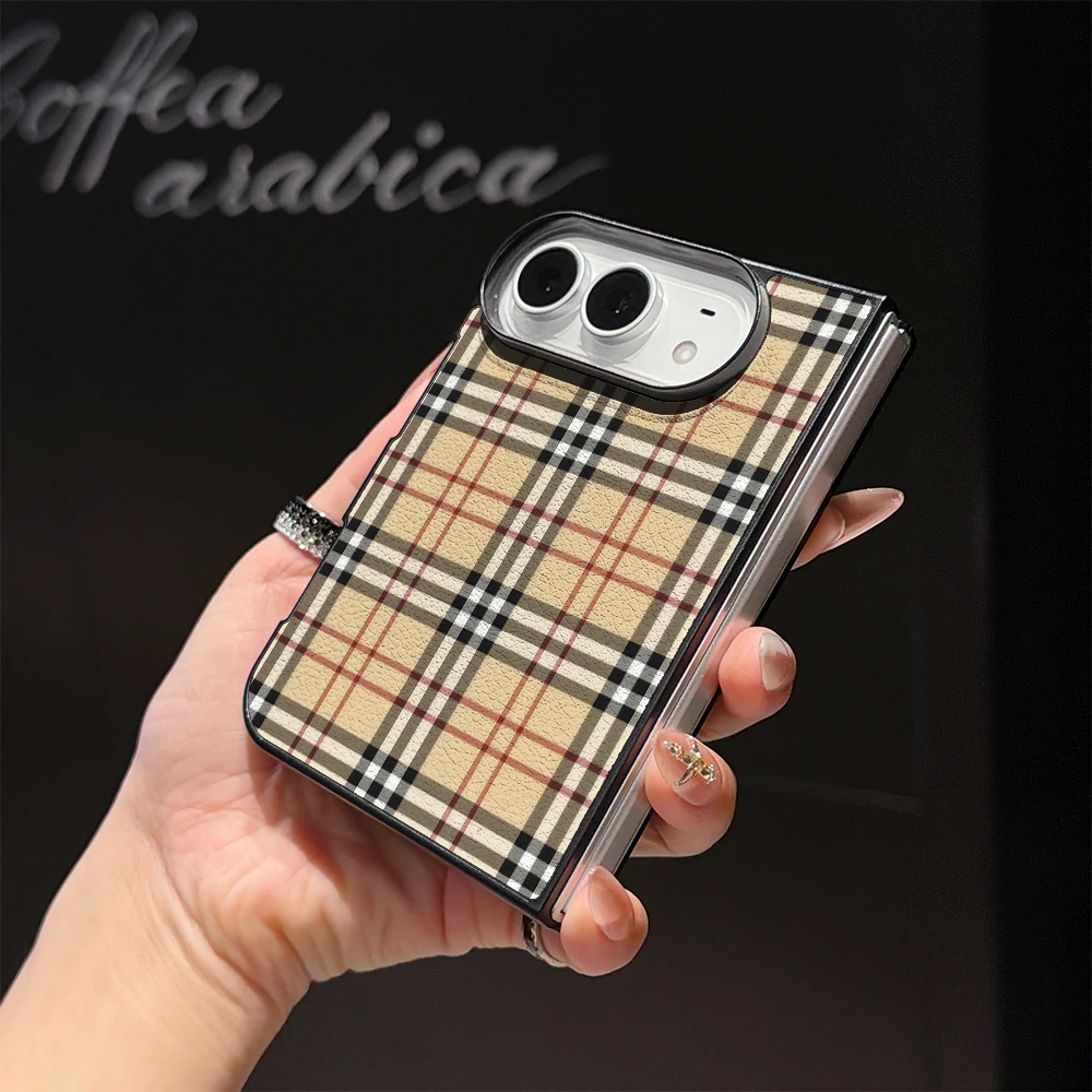 iPhone DuoおよびiPhone 18用、ピルヴェ・ブ - Phone Cases Brown のレビューと価格