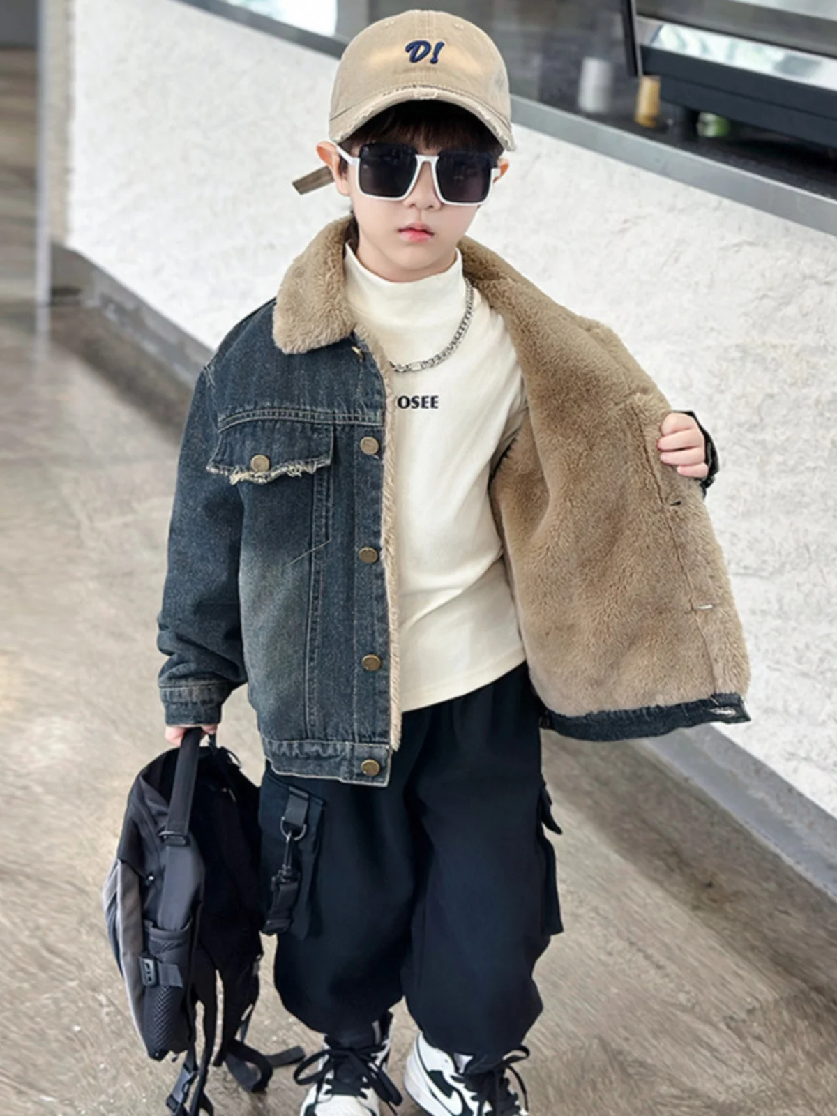 

Thiened Fce Denim Jaet for Boys Autumn Winter Faionable Cotton Stuffed Jaet with Stand Collar Youth ular Outerwear