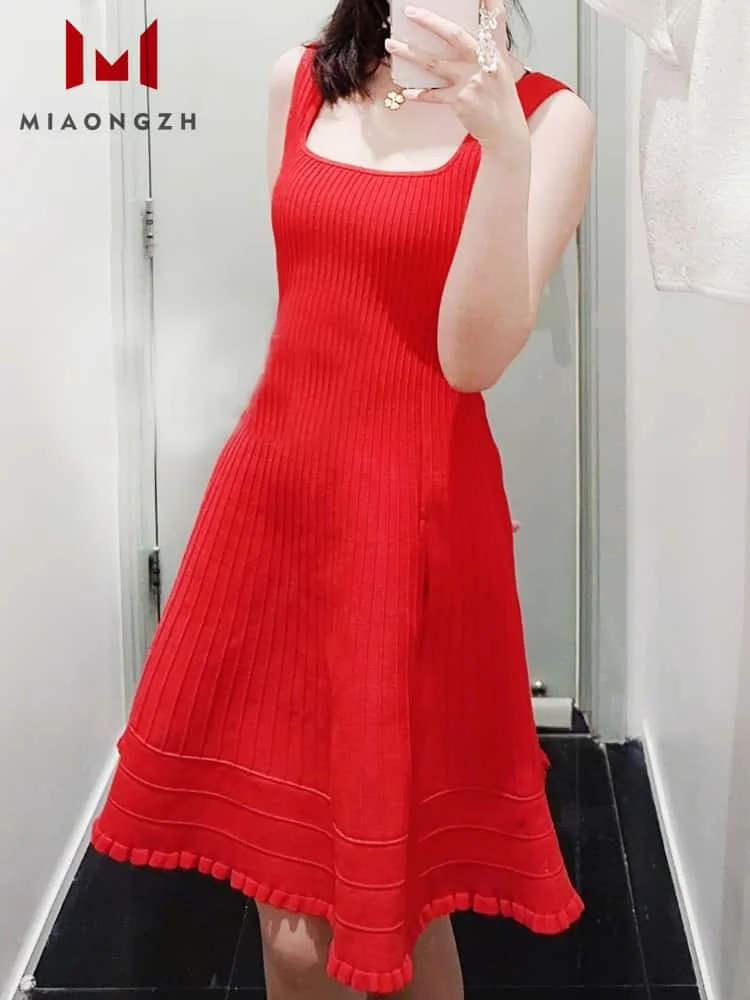 

Fashion Slimming Tunic Elegant Dresses Knitted For Women Square Collar Sleeveless Temperament High Waist Female Clothing Vestido
