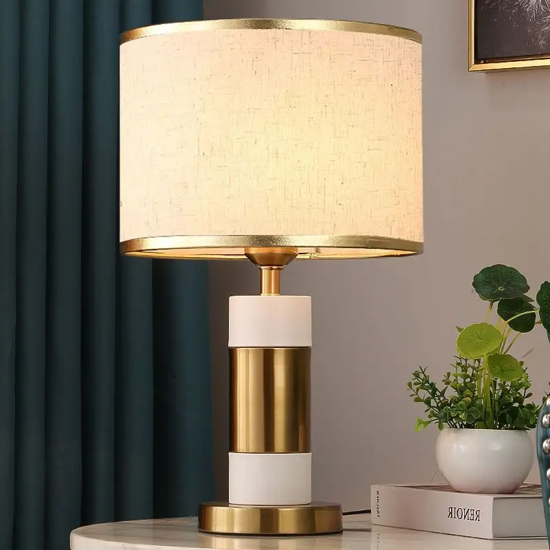 

New creative light luxury touch sensing desk lamp bedroom Internet celebrities ins girl wind led bedside remium atmosphere