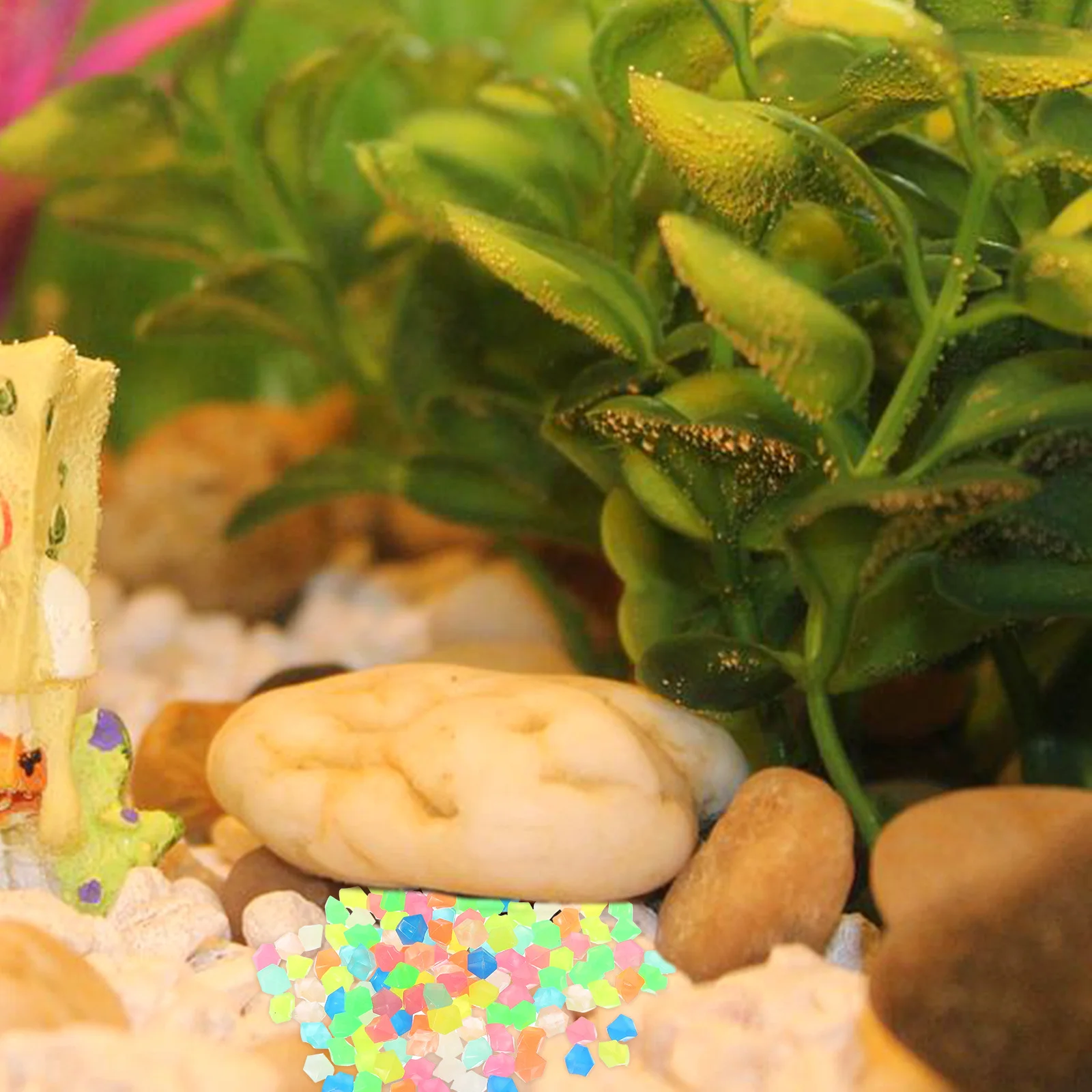 

200 Pcs Aventurine Luminous Stone Fish Tank Aquarium Mountain Rocks Resin Gravel Garden Accessory