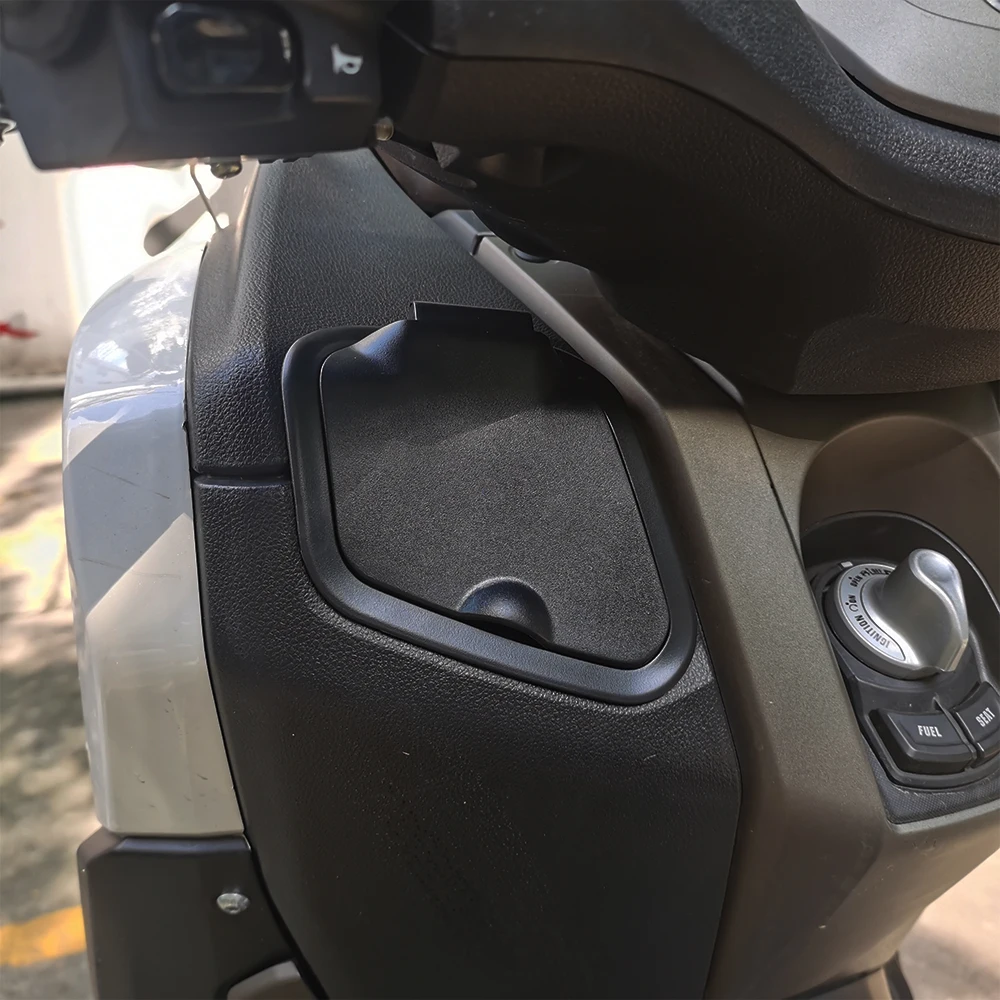 Cubierta de bolsillo impermeable para Yamaha Nmax, cubierta de bolsillo lateral mejorada de ABS, tapa de cargador impermeable para Yamaha Nmax v1 v2 2020-2023